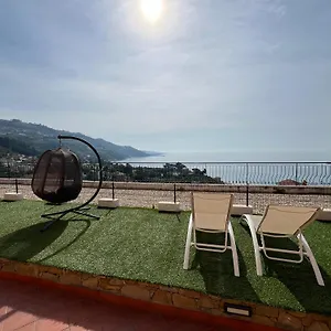  Alloggio per agriturismo Un Mare Di Fiori Italia